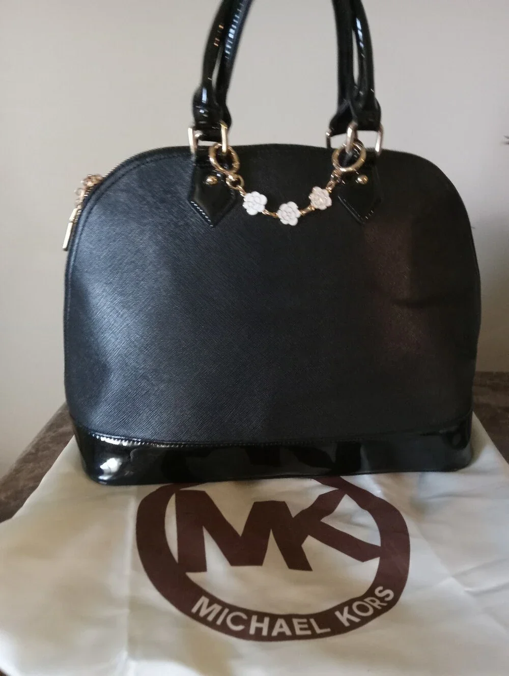 Michael Kors Black Leather/Patent Trim Dome Satchel with Gold Logo EUC
